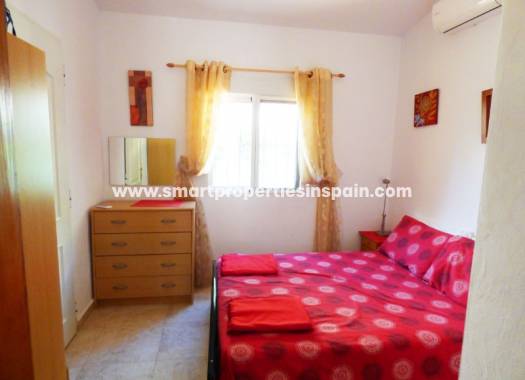 Wederverkoop - Detached Villa - La Marina - Urbanización La Marina