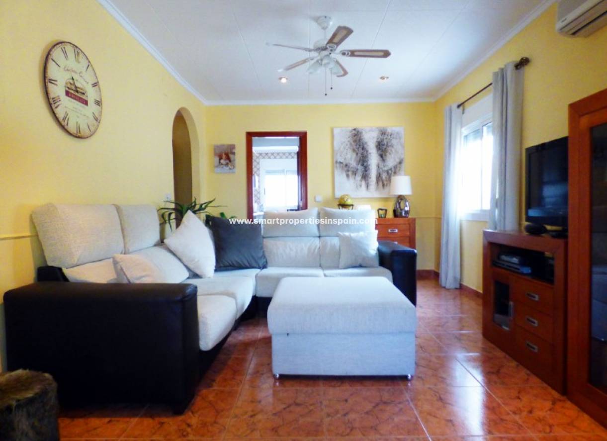 Wederverkoop - Detached Villa - La Marina - Urbanización La Marina