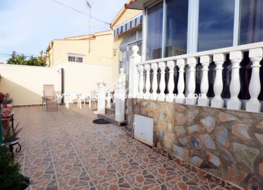 Wederverkoop - Detached Villa - La Marina - Urbanización La Marina