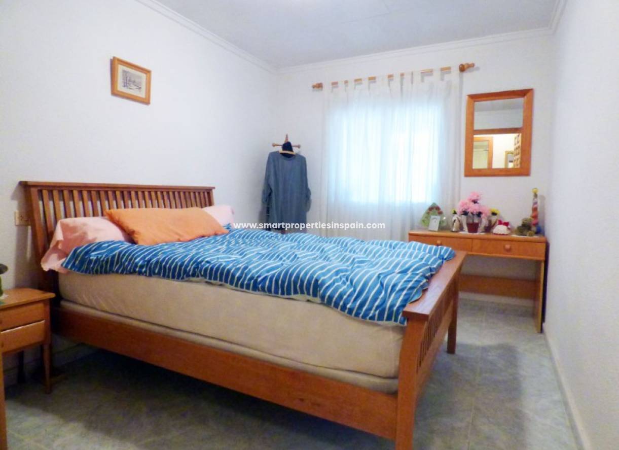 Wederverkoop - Detached Villa - La Marina - Urbanización La Marina
