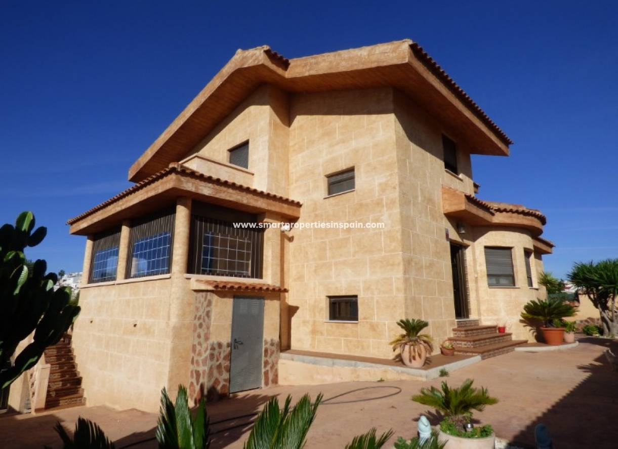 Wederverkoop - Detached Villa - La Marina - Urbanización La Marina