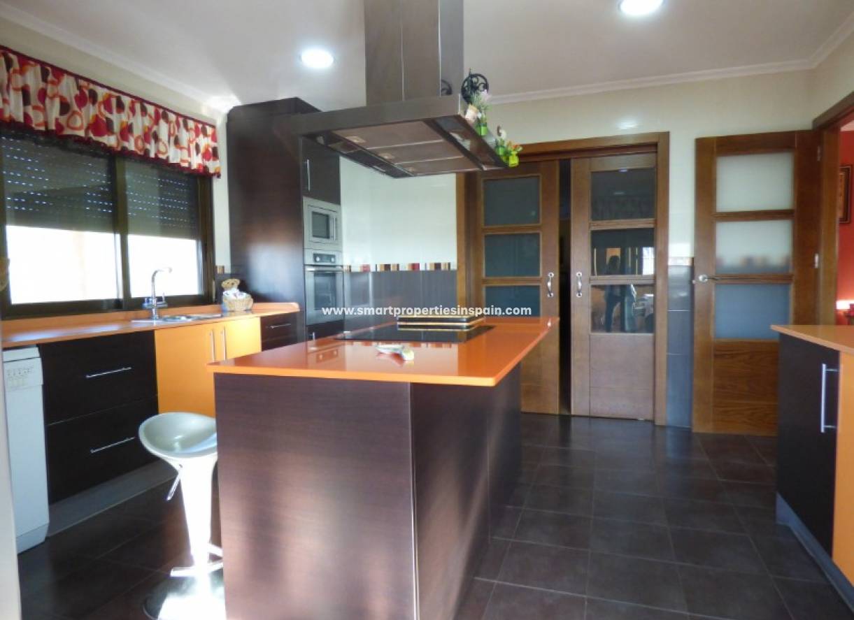 Wederverkoop - Detached Villa - La Marina - Urbanización La Marina
