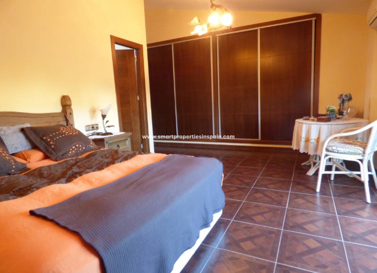 Wederverkoop - Detached Villa - La Marina - Urbanización La Marina