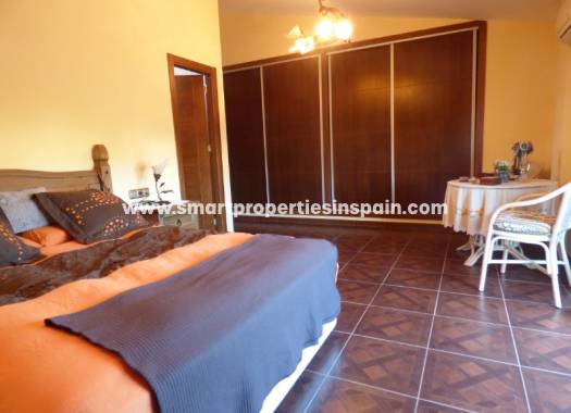 Wederverkoop - Detached Villa - La Marina - Urbanización La Marina