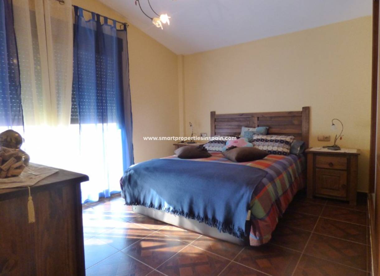 Wederverkoop - Detached Villa - La Marina - Urbanización La Marina