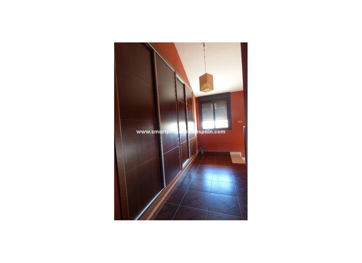 Wederverkoop - Detached Villa - La Marina - Urbanización La Marina