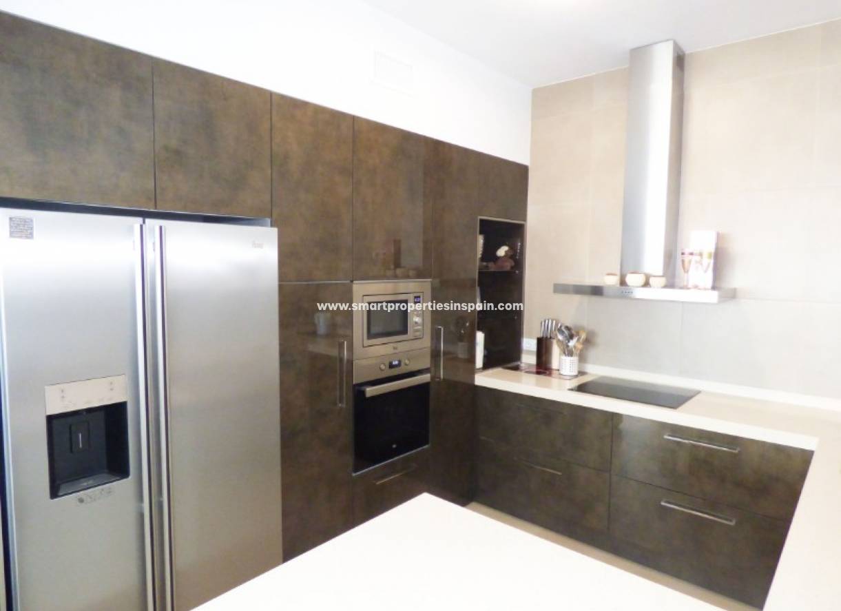 Wederverkoop - Detached Villa - La Marina - Urbanización La Marina