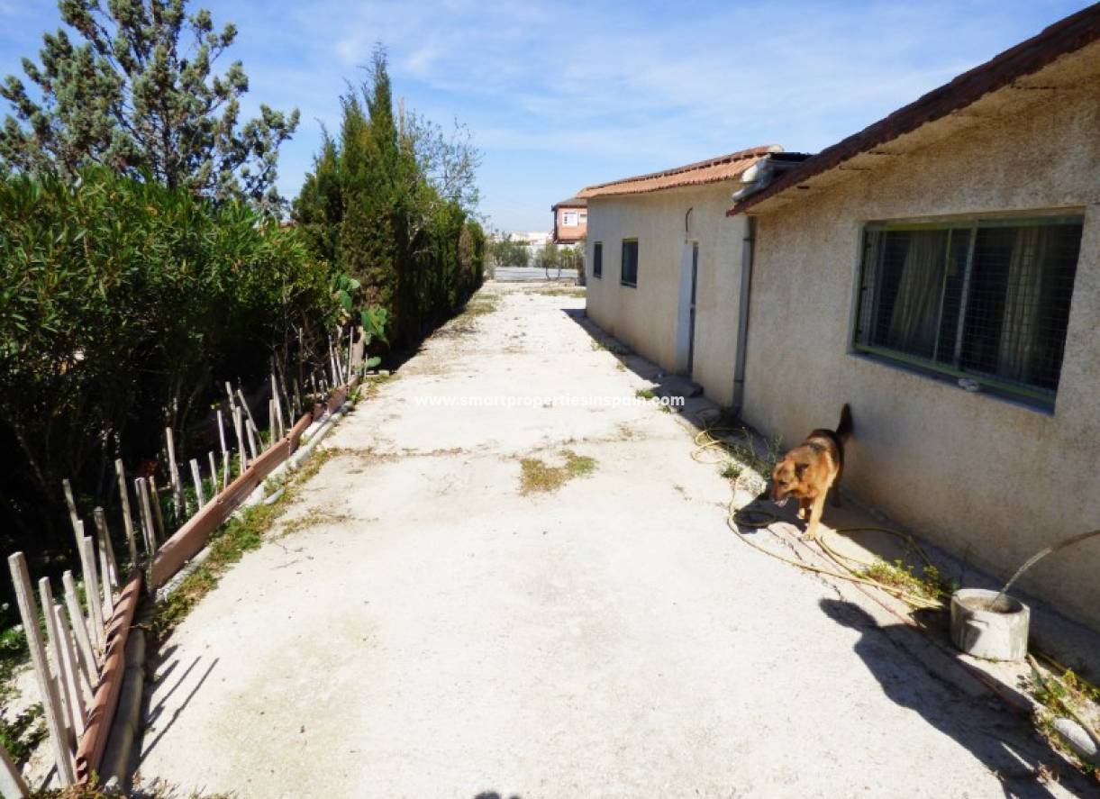 Wederverkoop - Detached Villa - La Marina - Urbanización La Marina