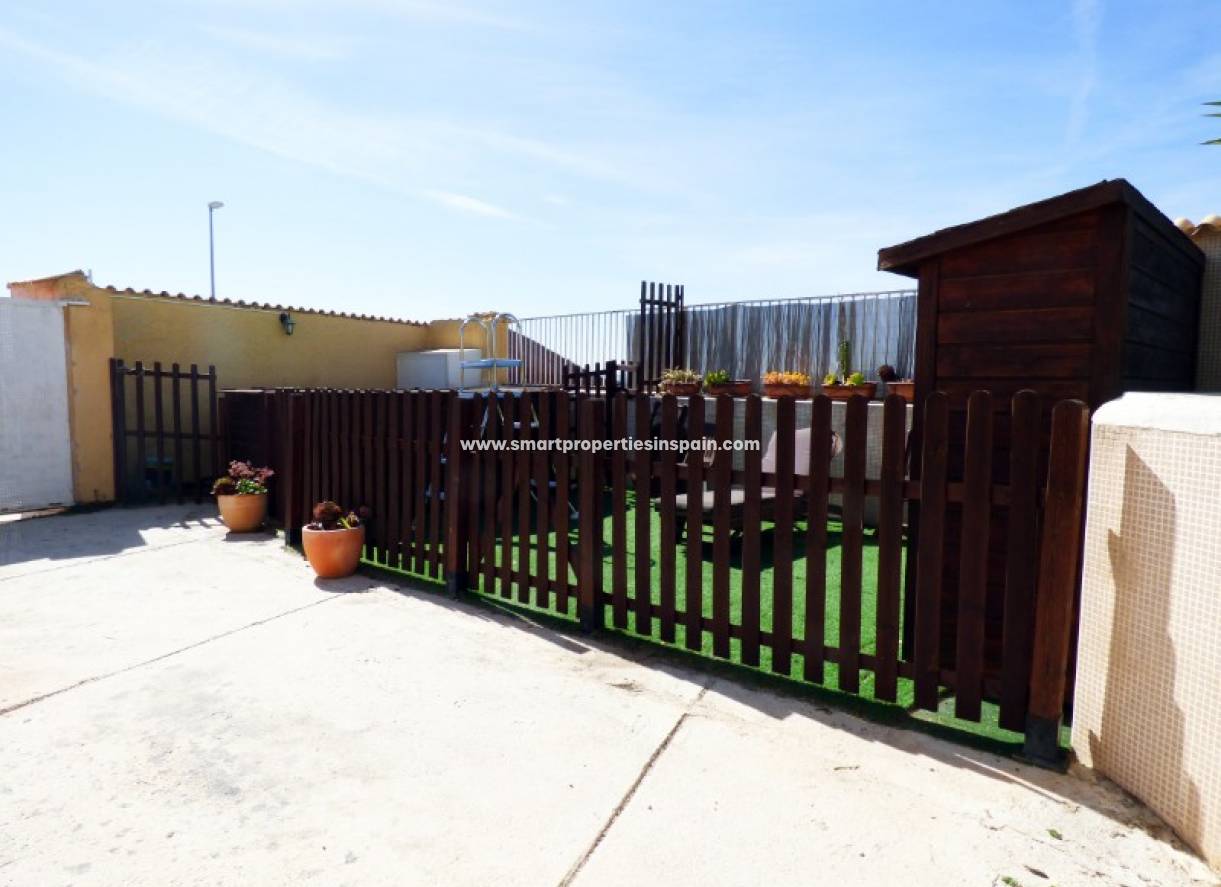 Wederverkoop - Detached Villa - La Marina - Urbanización La Marina