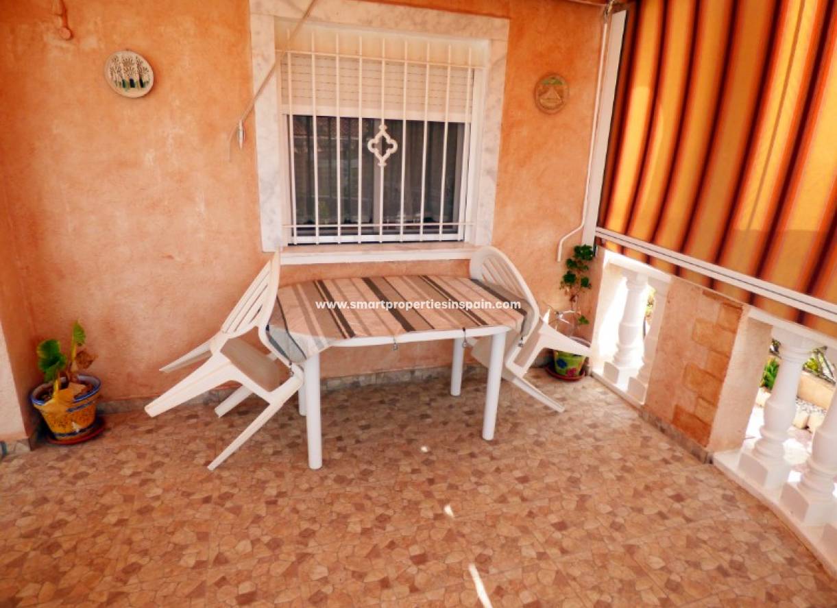 Wederverkoop - Detached Villa - La Marina - Urbanización La Marina