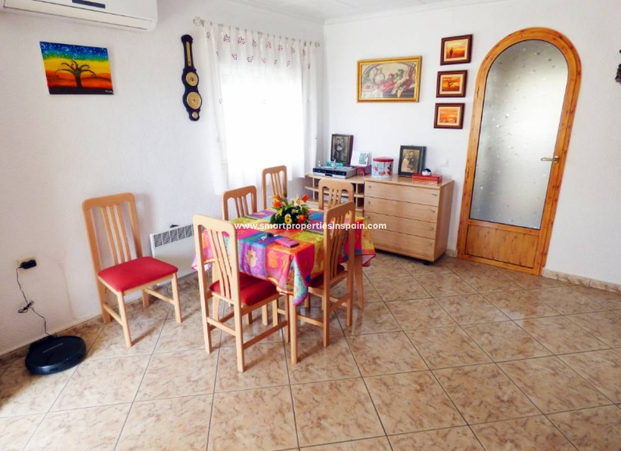 Wederverkoop - Detached Villa - La Marina - Urbanización La Marina