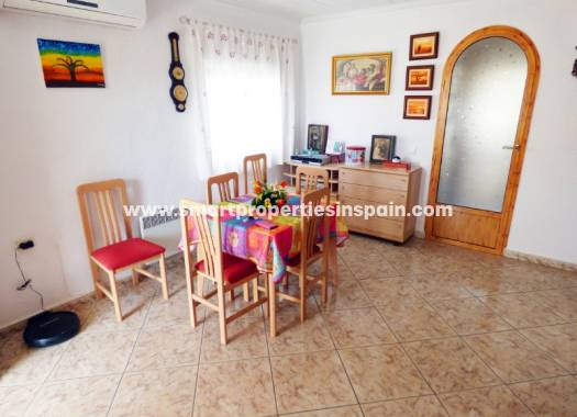 Wederverkoop - Detached Villa - La Marina - Urbanización La Marina