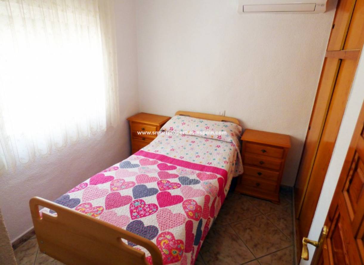 Wederverkoop - Detached Villa - La Marina - Urbanización La Marina
