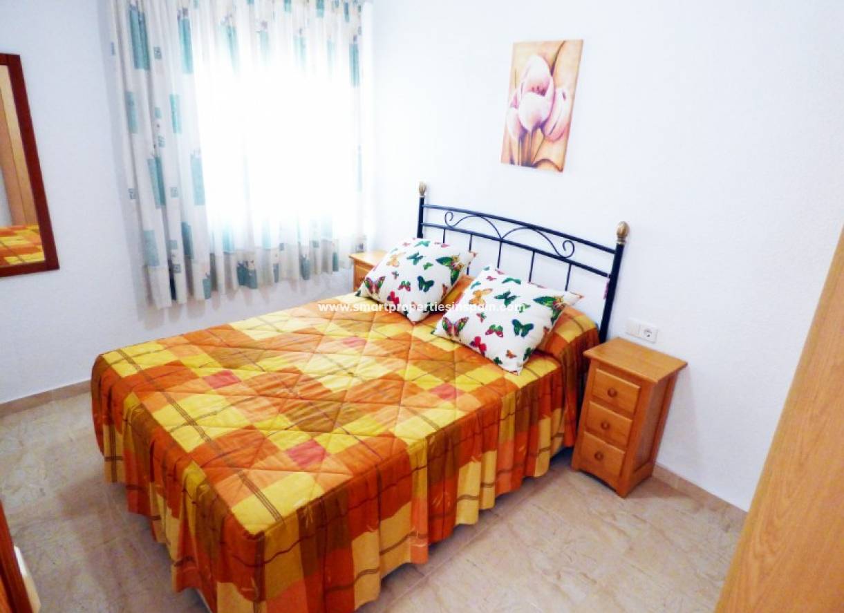 Wederverkoop - Detached Villa - La Marina - Urbanización La Marina