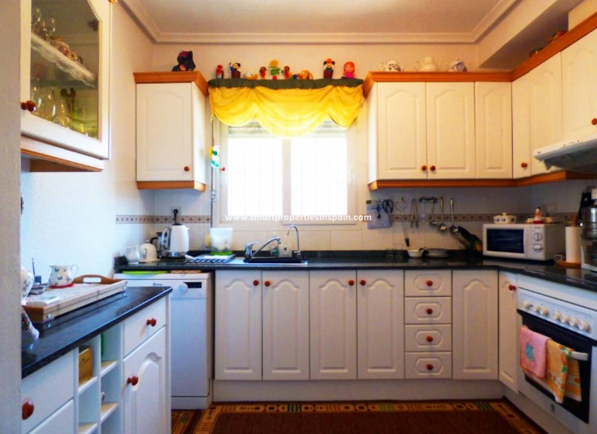 Wederverkoop - Detached Villa - La Marina - Urbanización La Marina