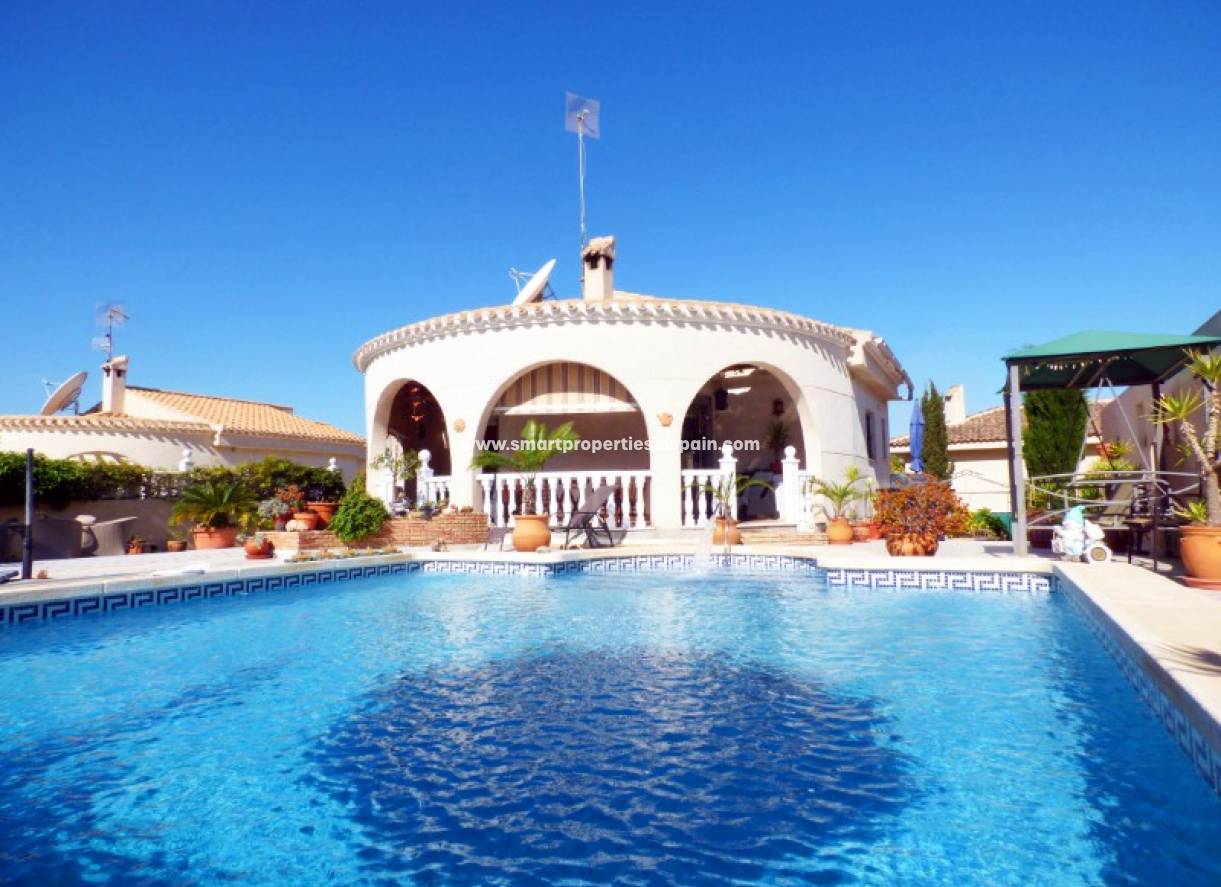 Wederverkoop - Detached Villa - La Marina - Urbanización La Marina