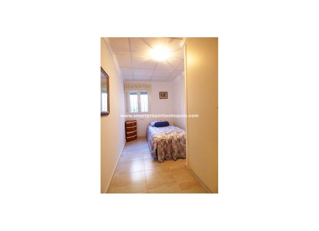 Wederverkoop - Detached Villa - La Marina - Urbanización La Marina