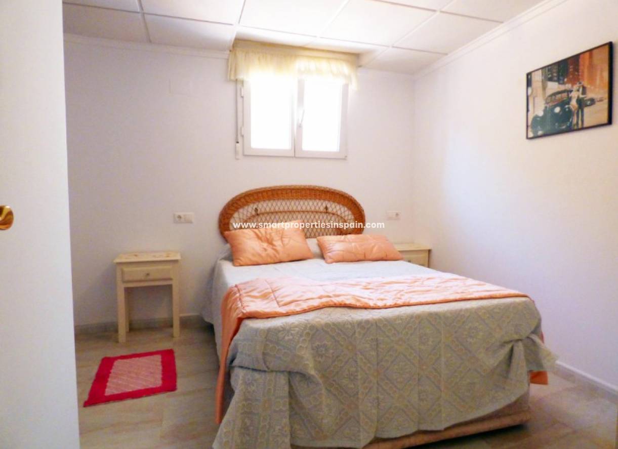 Wederverkoop - Detached Villa - La Marina - Urbanización La Marina