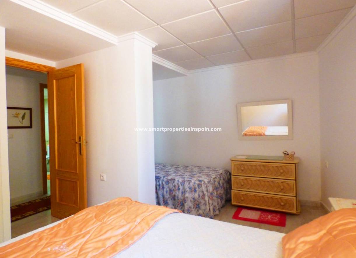 Wederverkoop - Detached Villa - La Marina - Urbanización La Marina