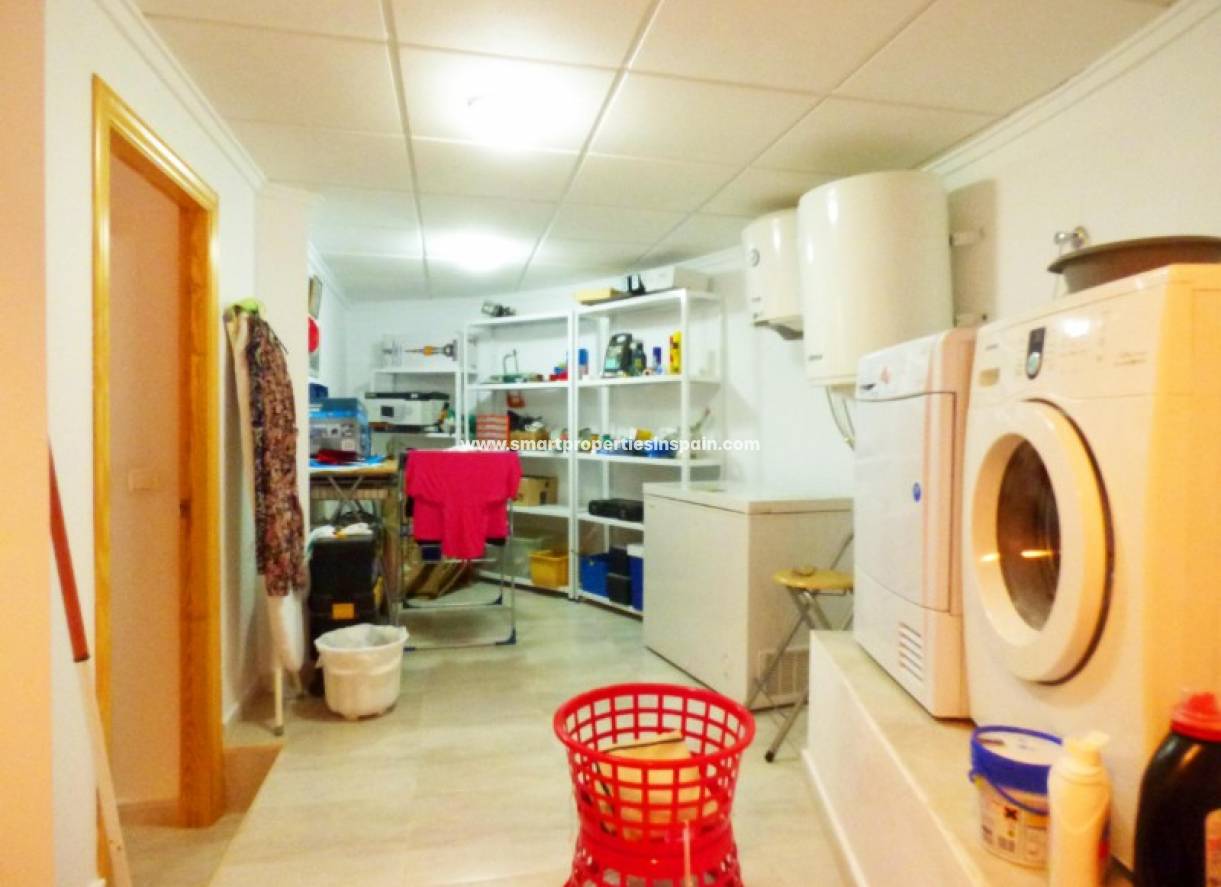 Wederverkoop - Detached Villa - La Marina - Urbanización La Marina