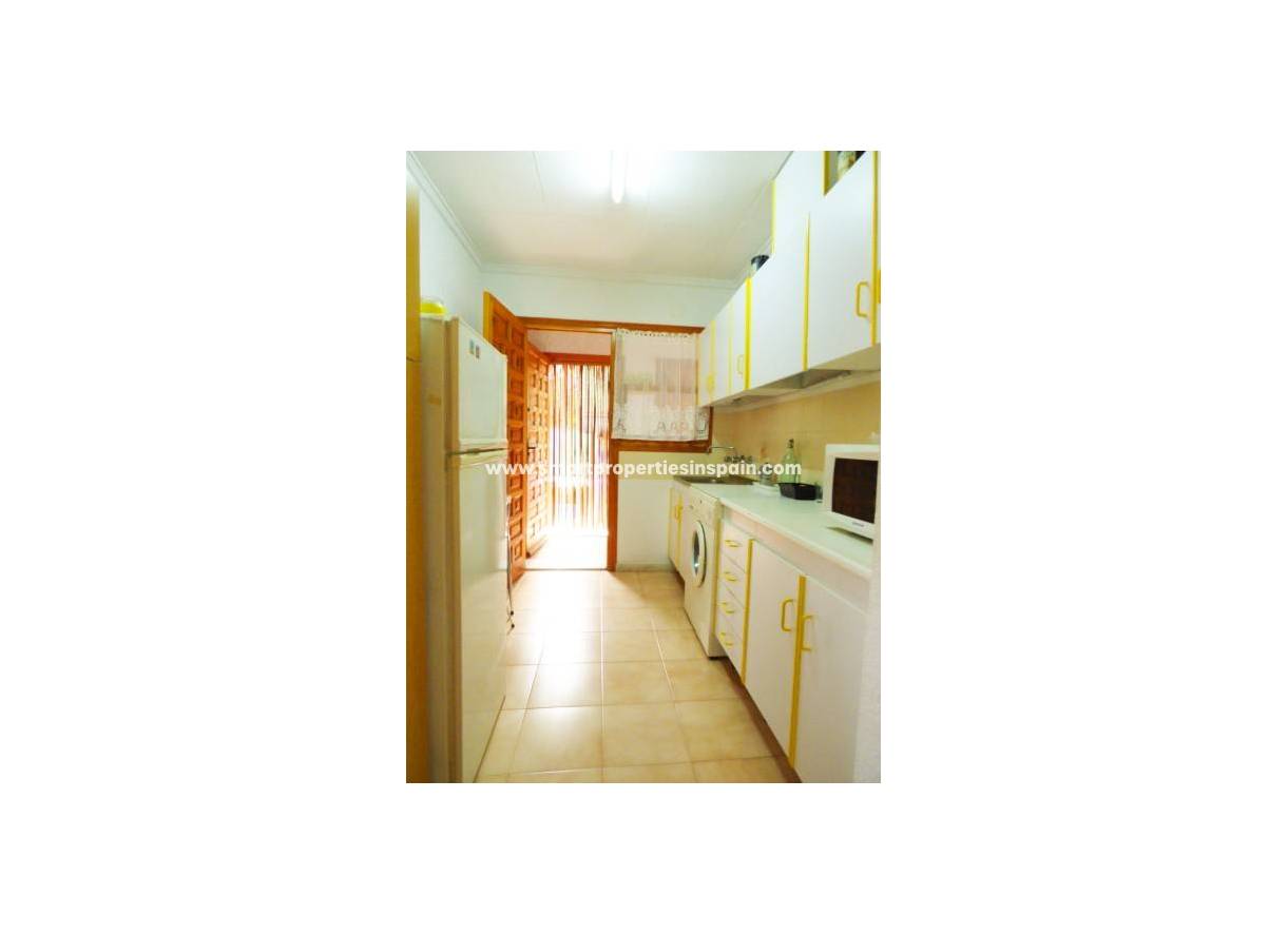 Wederverkoop - Detached Villa - La Marina - Urbanización La Marina