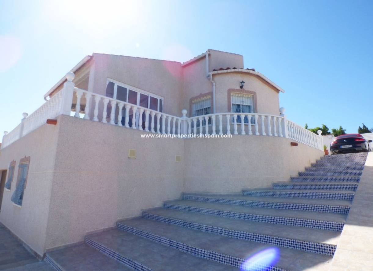 Wederverkoop - Detached Villa - La Marina - Urbanización La Marina