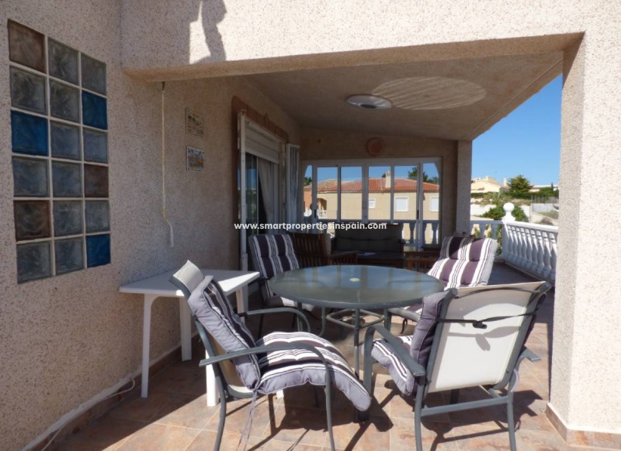 Wederverkoop - Detached Villa - La Marina - Urbanización La Marina