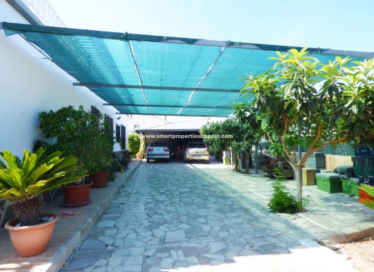Wederverkoop - Detached Villa - La Marina - Urbanización La Marina