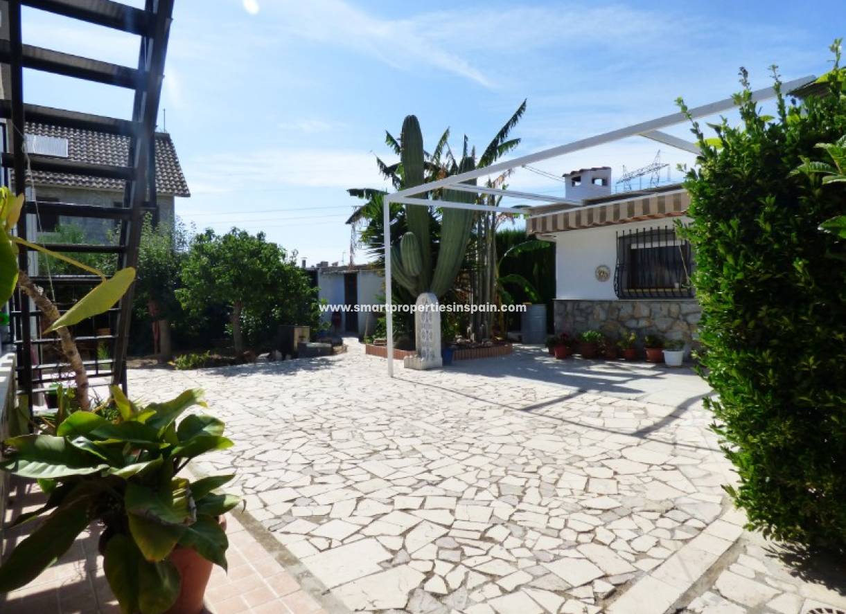 Wederverkoop - Detached Villa - La Marina - Urbanización La Marina