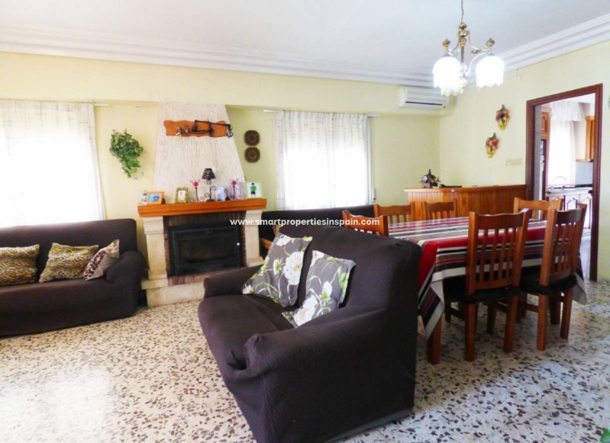 Wederverkoop - Detached Villa - La Marina - Urbanización La Marina