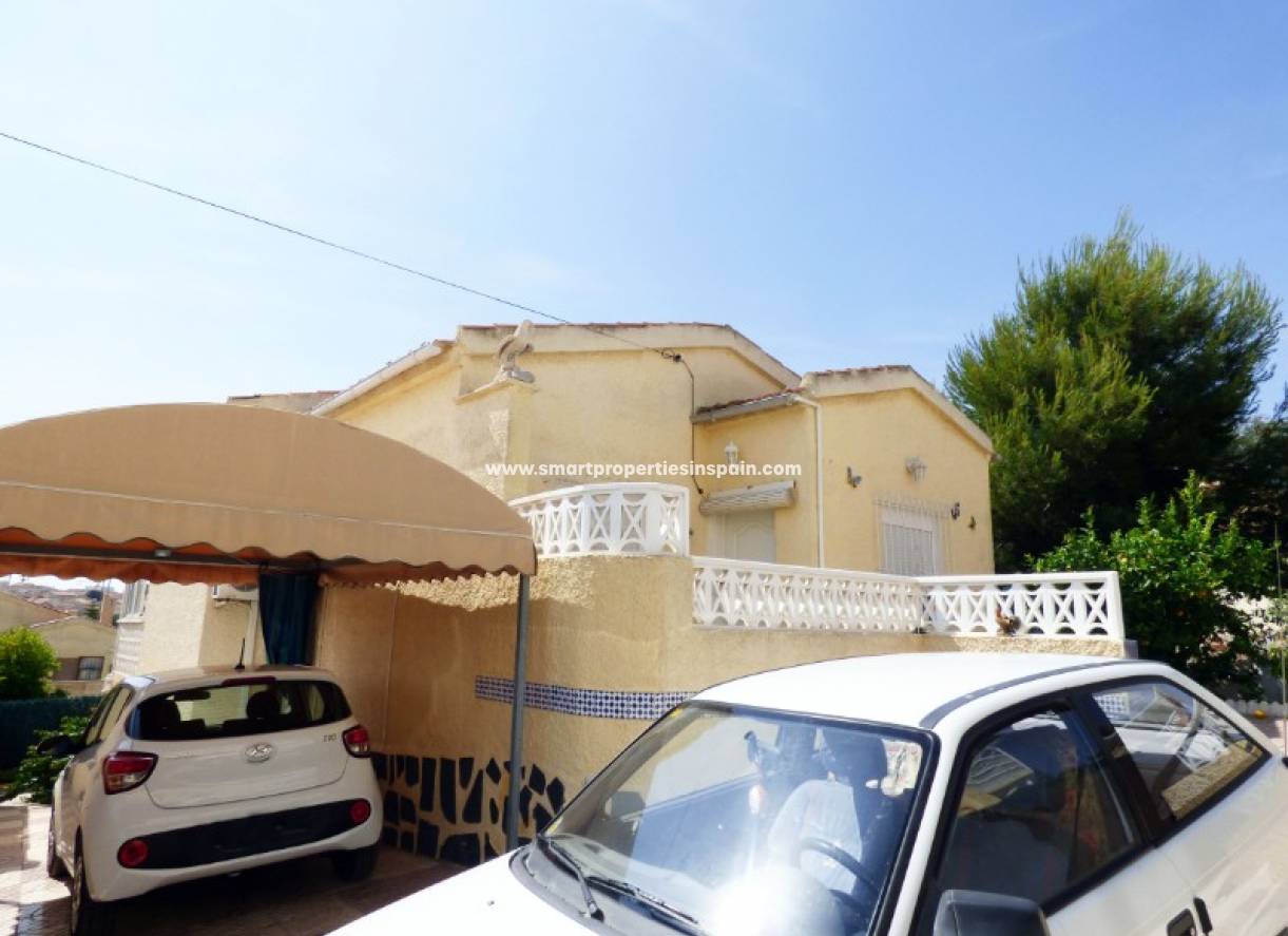 Wederverkoop - Detached Villa - La Marina - Urbanización La Marina