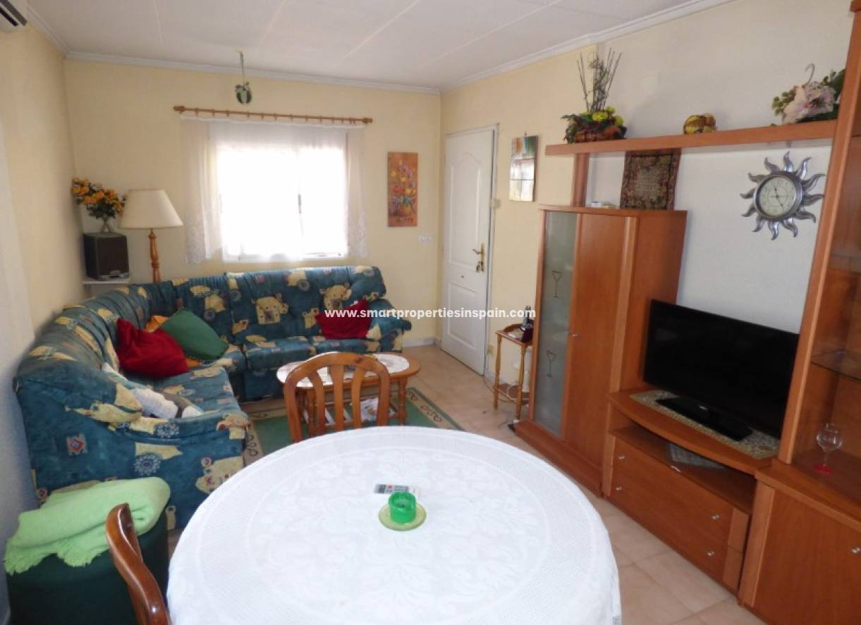 Wederverkoop - Detached Villa - La Marina - Urbanización La Marina