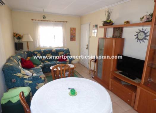 Wederverkoop - Detached Villa - La Marina - Urbanización La Marina