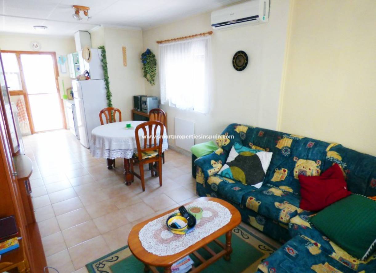 Wederverkoop - Detached Villa - La Marina - Urbanización La Marina
