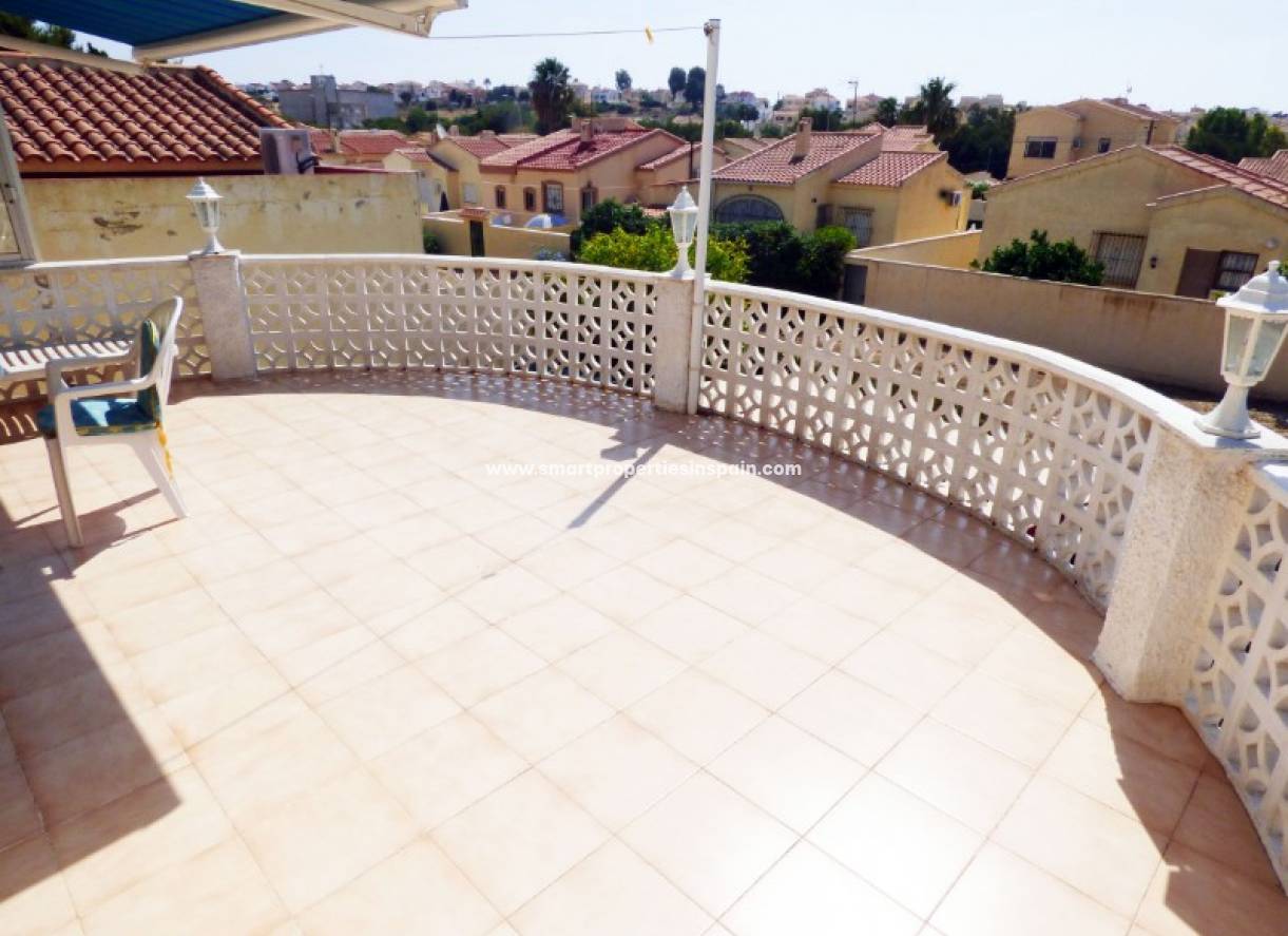 Wederverkoop - Detached Villa - La Marina - Urbanización La Marina