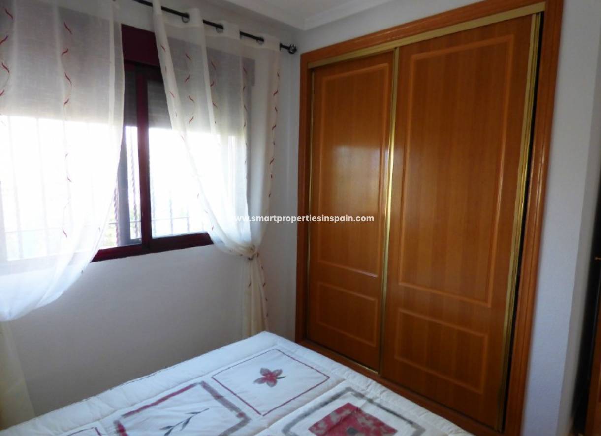 Wederverkoop - Detached Villa - La Marina - Urbanización La Marina