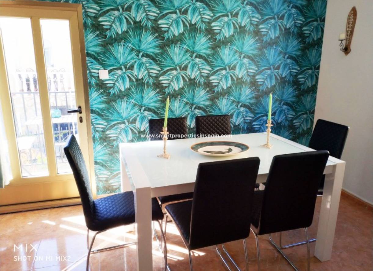 Wederverkoop - Detached Villa - La Marina - Urbanización La Marina