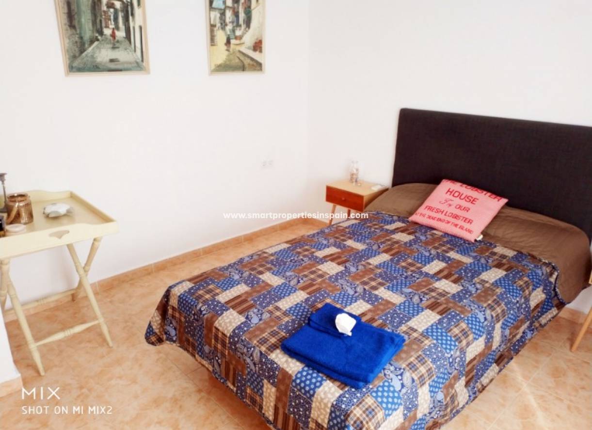 Wederverkoop - Detached Villa - La Marina - Urbanización La Marina