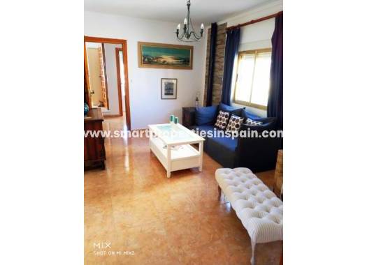 Wederverkoop - Detached Villa - La Marina - Urbanización La Marina