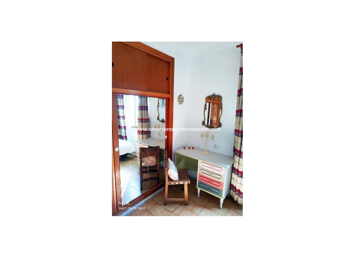 Wederverkoop - Detached Villa - La Marina - Urbanización La Marina