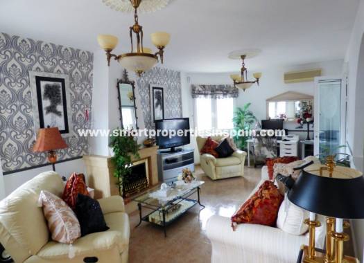 Wederverkoop - Detached Villa - La Marina - Urbanización La Marina
