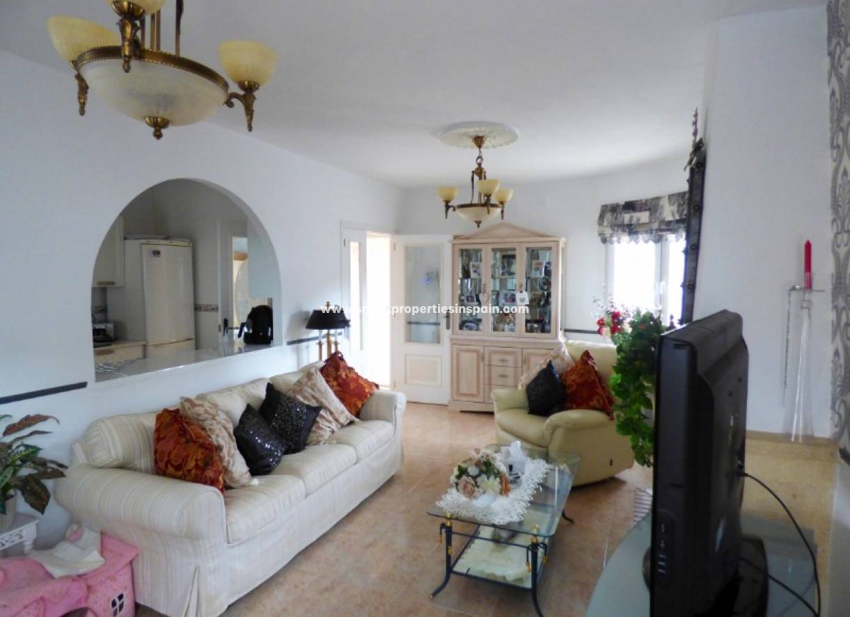 Wederverkoop - Detached Villa - La Marina - Urbanización La Marina