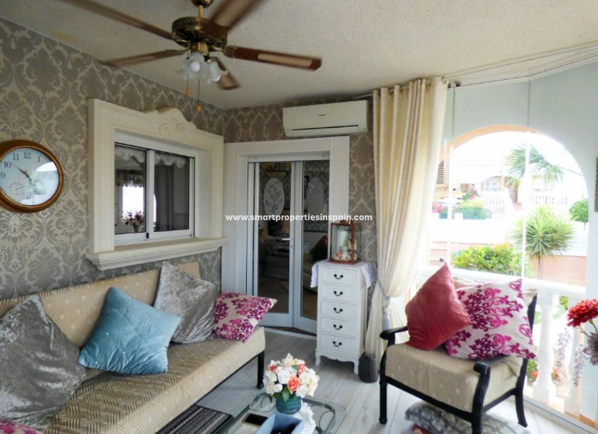 Wederverkoop - Detached Villa - La Marina - Urbanización La Marina