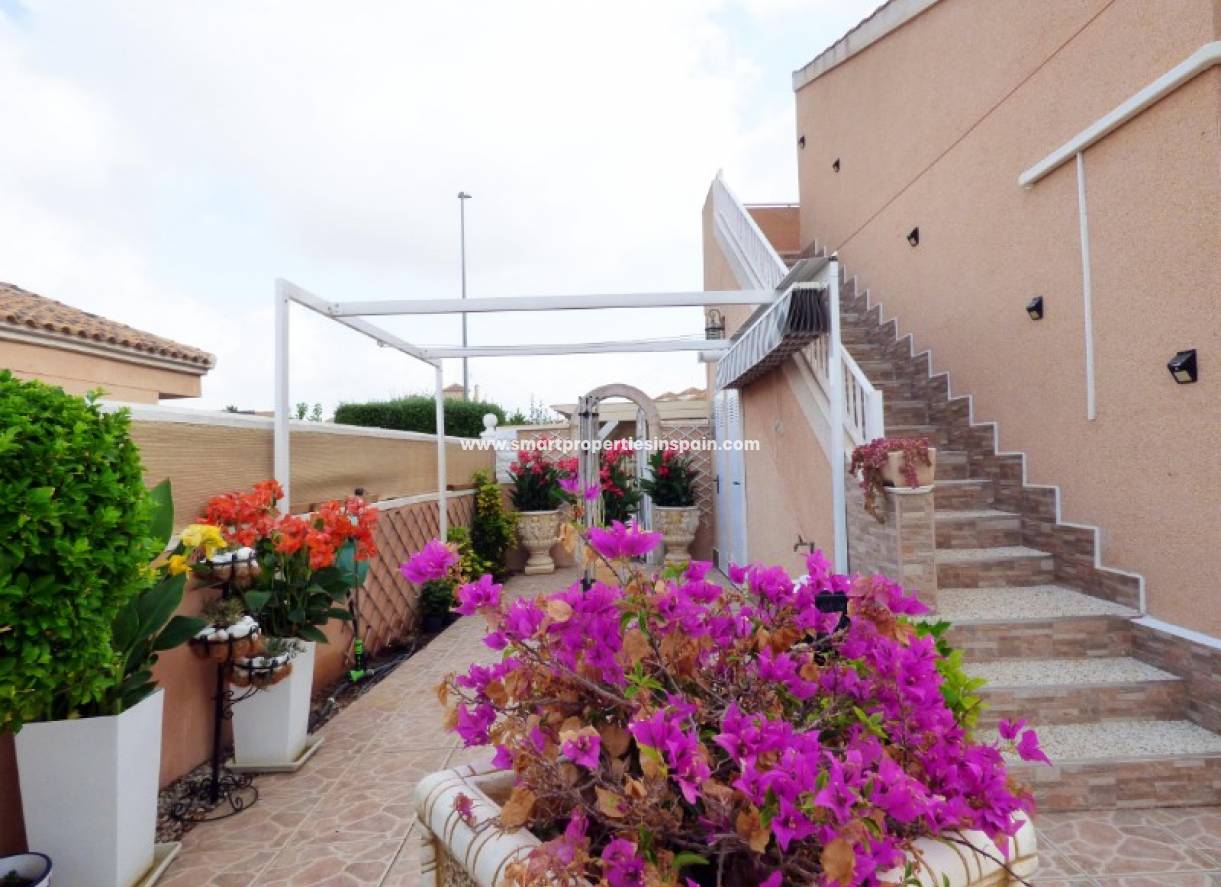 Wederverkoop - Detached Villa - La Marina - Urbanización La Marina