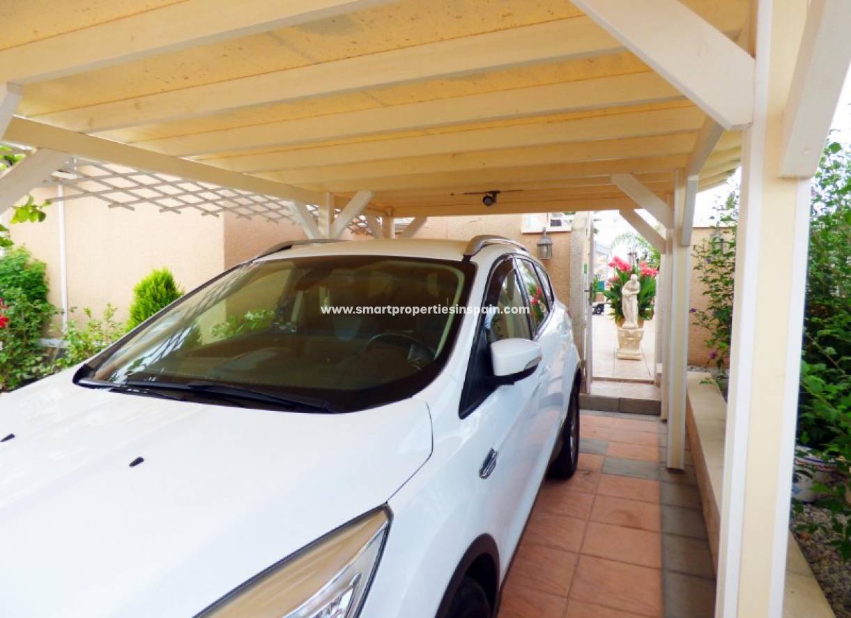 Wederverkoop - Detached Villa - La Marina - Urbanización La Marina