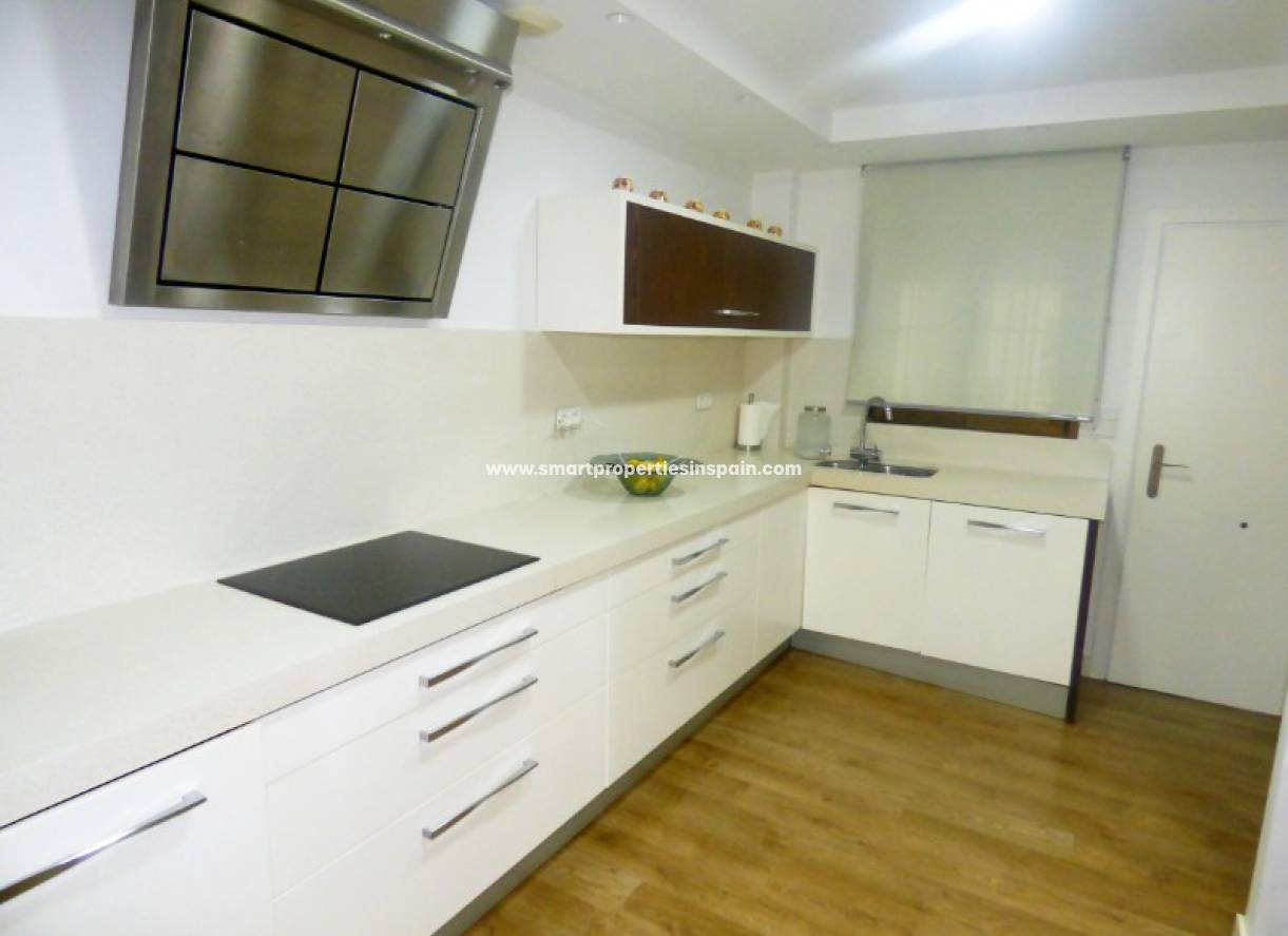 Wederverkoop - Detached Villa - La Marina - Urbanización La Marina