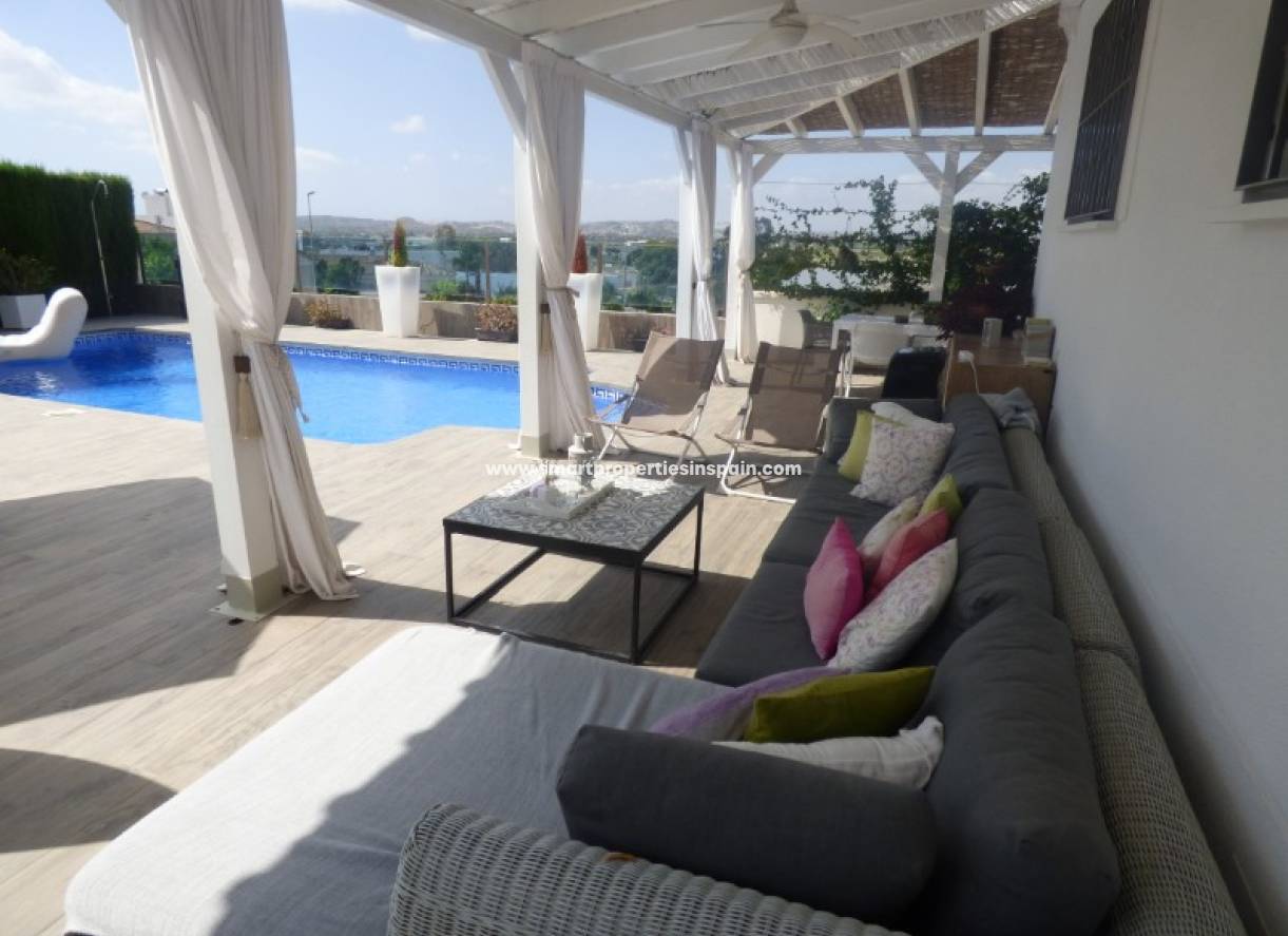 Wederverkoop - Detached Villa - La Marina - Urbanización La Marina