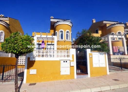Wederverkoop - Detached Villa - La Marina - Urbanización La Marina