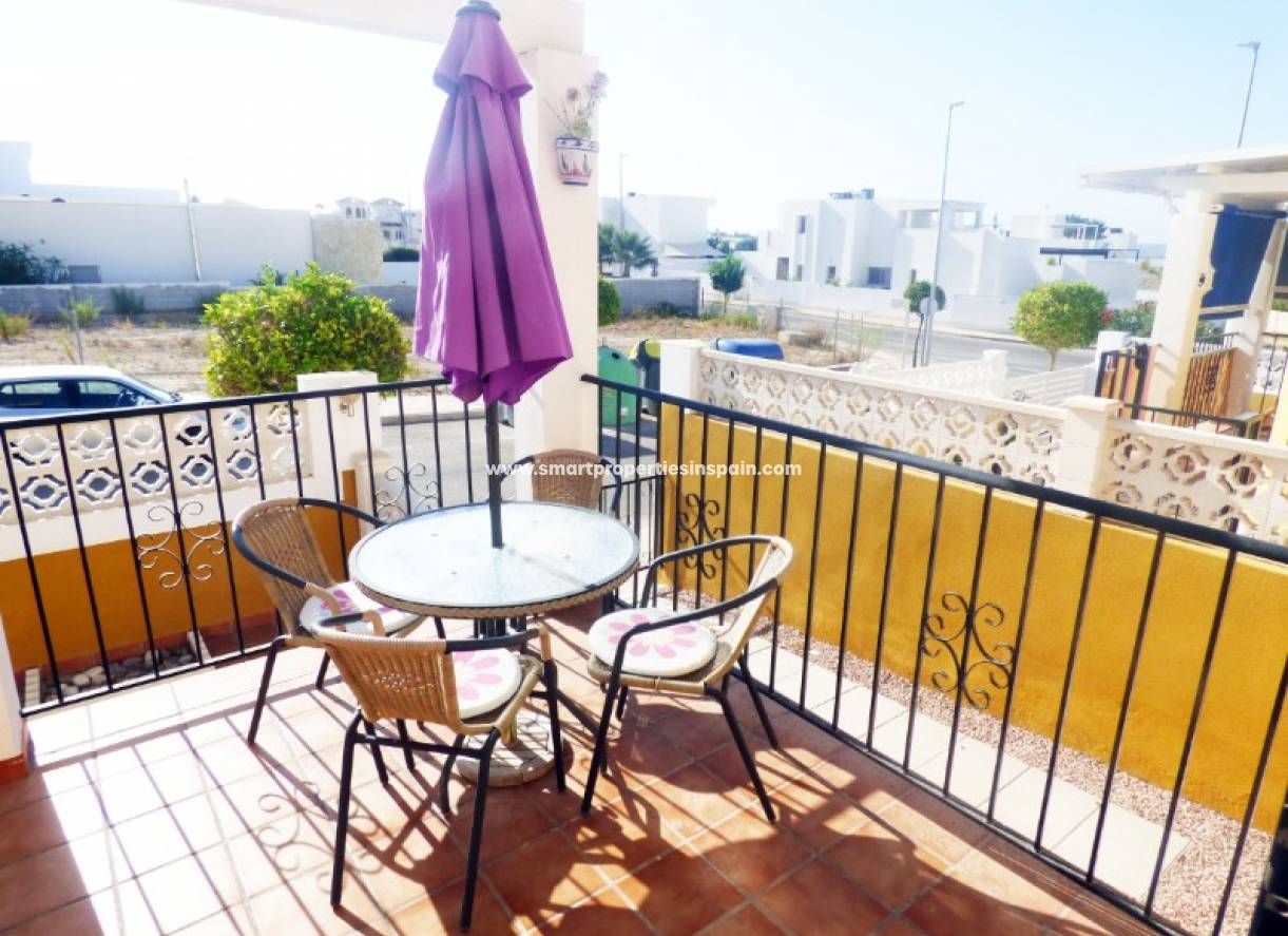 Wederverkoop - Detached Villa - La Marina - Urbanización La Marina