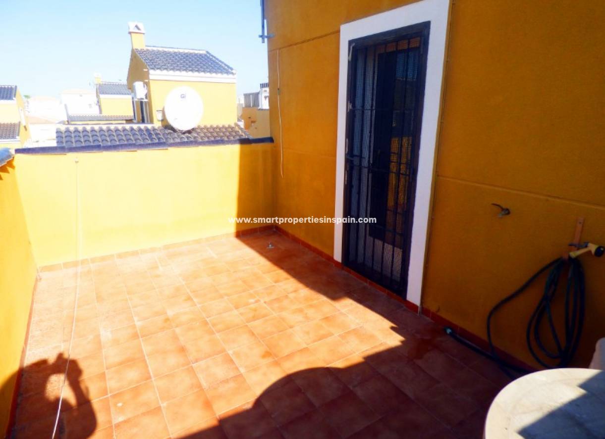 Wederverkoop - Detached Villa - La Marina - Urbanización La Marina